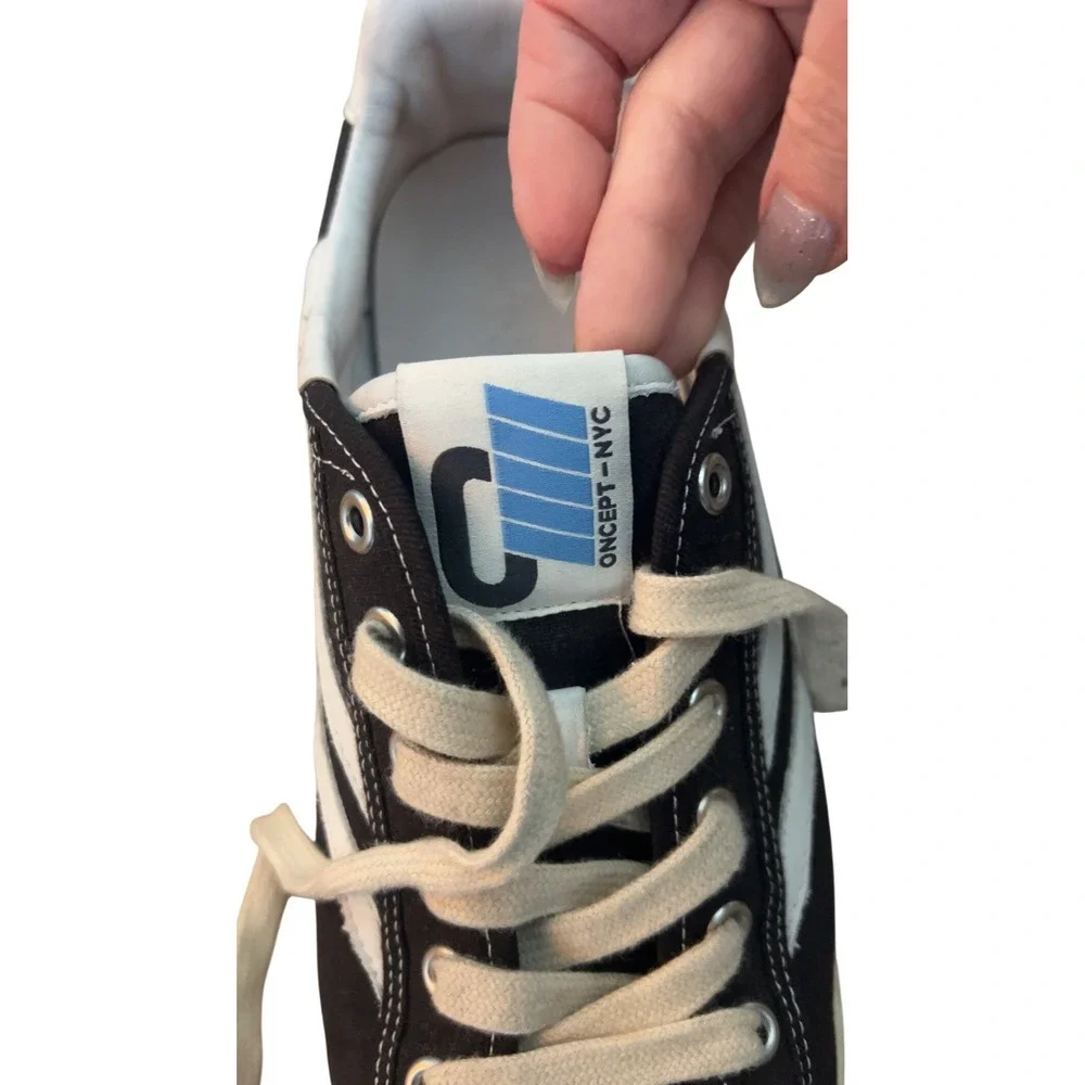 Oncept Portland Sneakers | Anthropologie | SZ: 8.5